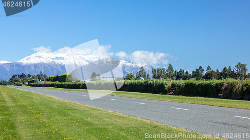 Image of Mount Taylor and Mount Hutt scenery in south New Zealand