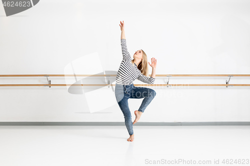 Image of female dancer in action