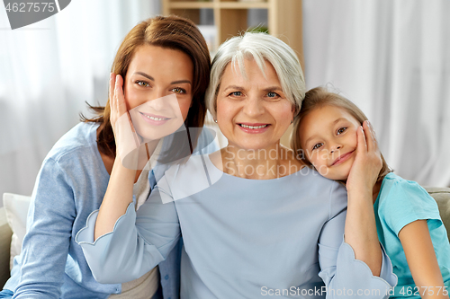 Image of portrait of mother, daughter and grandmother