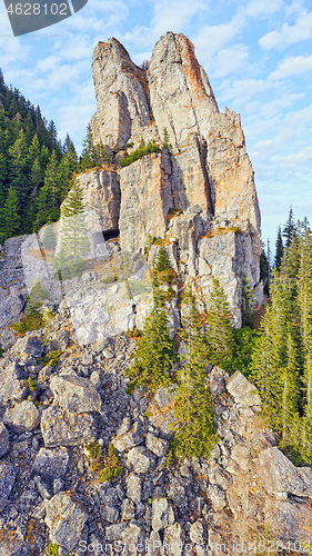 Image of Huge rock cracked