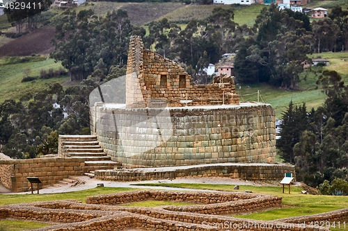 Image of Ingapirca archeological ruins in Ecuador