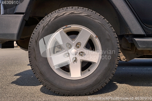 Image of Rear wheel of a 4x4 vehicle