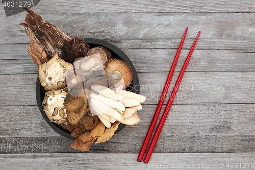 Image of Chinese Herbs used in Traditional Ancient Herbal Medicine