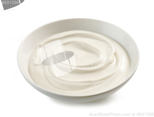 Image of bowl of yogurt or sour cream
