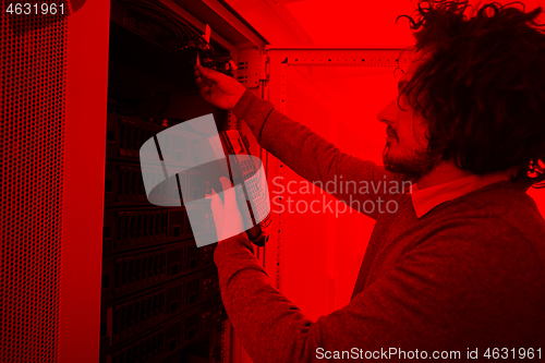 Image of technician using digital cable analyzer