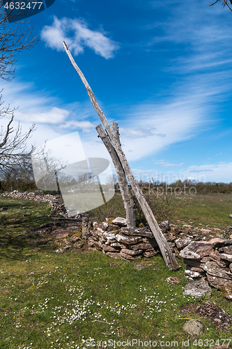 Image of The old abandoned well