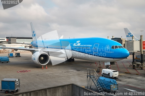 Image of KLM airliner at an airport