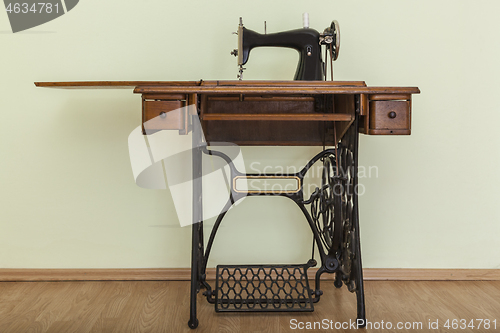 Image of Sewing Machine