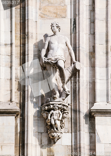 Image of Statue on the wall of Milan cathedral