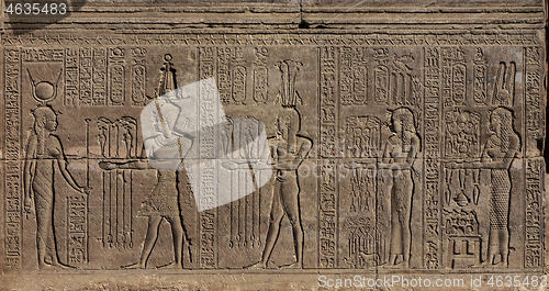 Image of Hieroglyphic egypt carvings on wall