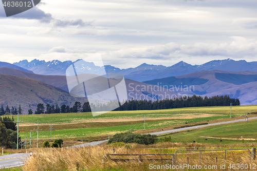 Image of road to horizon New Zealand south island