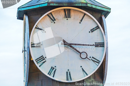 Image of White Clock