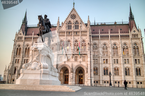 Image of Andrassy Gyula lovasszobra monument before Hungarian paliament building, Budapest.