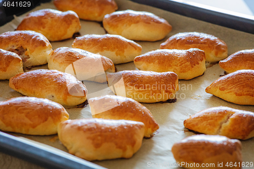 Image of freshly baked meat buns