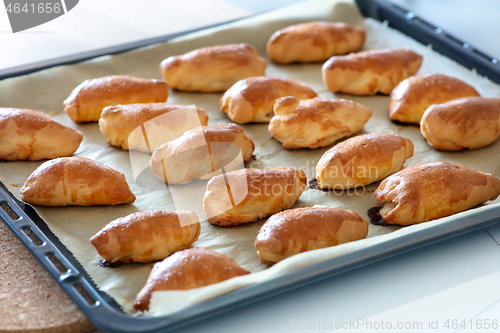 Image of freshly baked meat buns