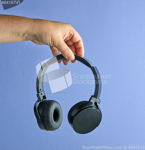 Image of Black wireless headphones