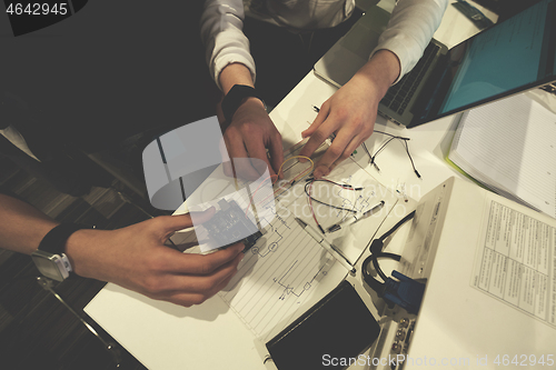 Image of it students in computer science classroom