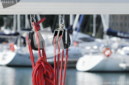 Image of Sailing pulleys with rope
