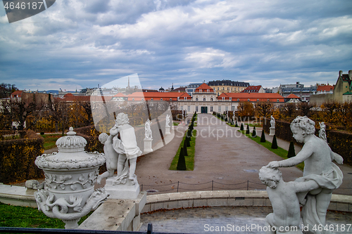 Image of Marble statues in baroque style before Schloss Belvedere in Vienne.