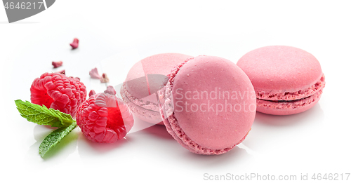 Image of pink raspberry macaroons