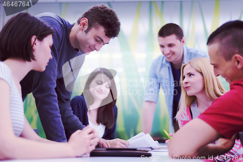 Image of students group study