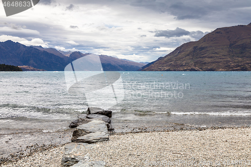 Image of lake Wakatipu in south New Zealand