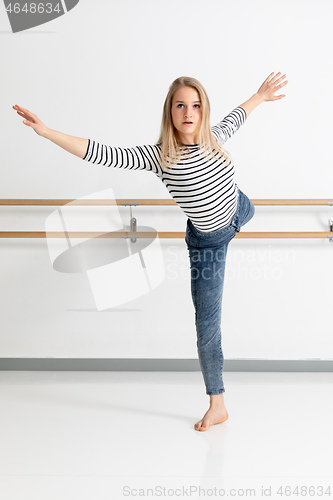 Image of female dancer in action