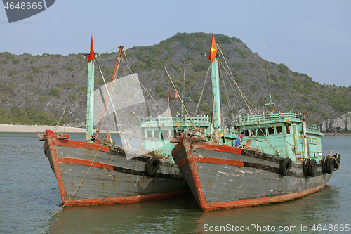 Image of VIETNAM, HA LONG BAY - JANUARY 03, 2015 - Fishermen boats