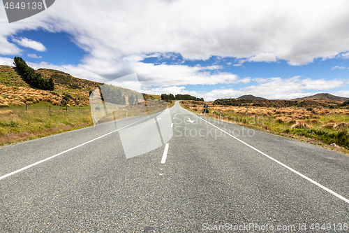 Image of road to horizon New Zealand south island