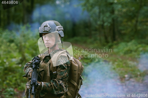 Image of woman soldier