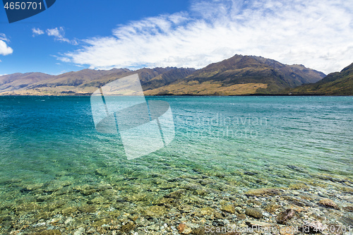 Image of lake Wanaka; New Zealand south island