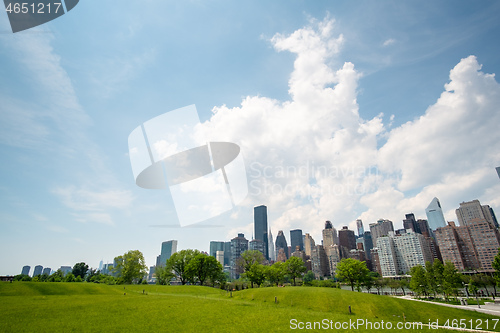 Image of view to Manhattan New York from Roosevelt Island