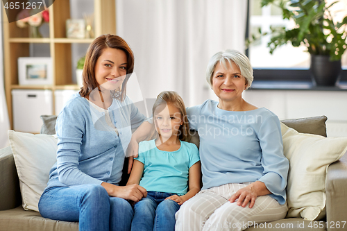 Image of portrait of mother, daughter and grandmother
