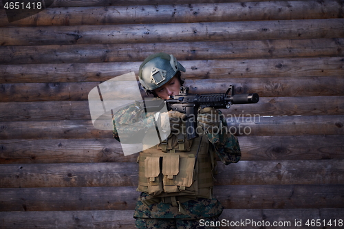 Image of woman soldier