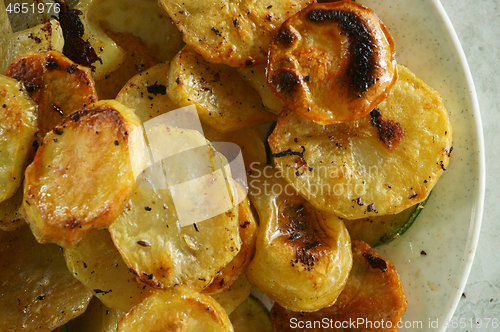 Image of baked potatoes slices