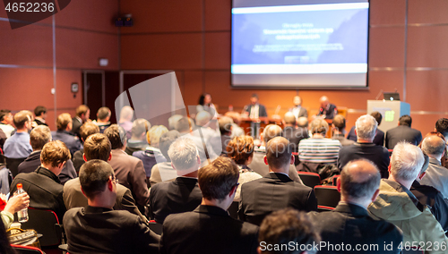 Image of Round table discussion at business conference event.