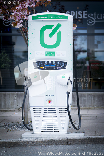 Image of Car Charging