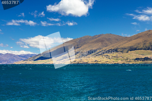 Image of lake Wanaka; New Zealand south island