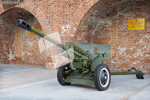 Image of Soviet anti-tank 76 mm gun of Second World War, ZIS-3 outdoor exhibition in N.Novgorod Kremlin