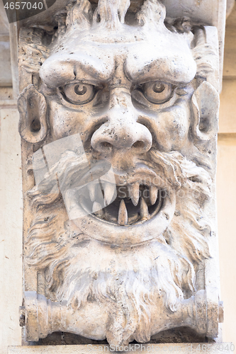 Image of Mask of stone