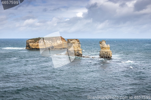 Image of rough coast at the Great Ocean Road Australia