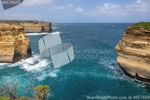 Image of rough coast at the Great Ocean Road Australia