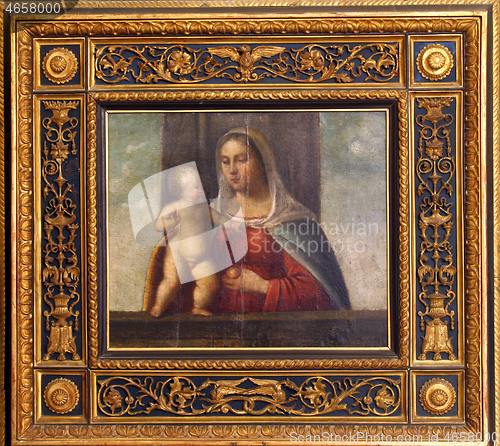Image of Virgin Mary with baby Jesus
