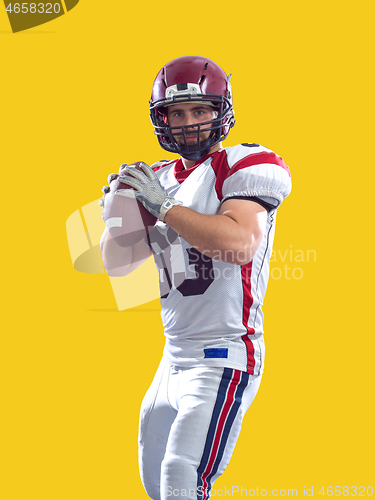 Image of american football player throwing ball