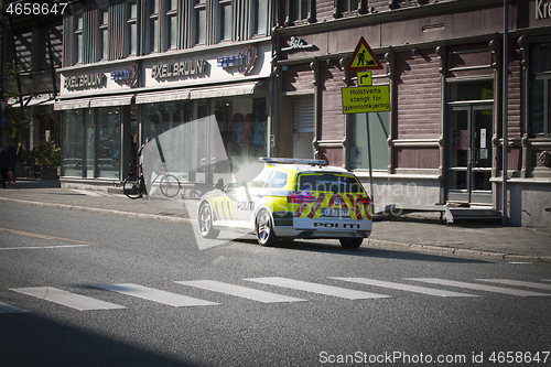 Image of Police Car