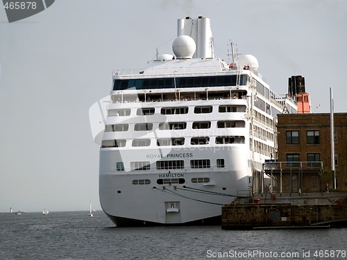 Image of cruise ship