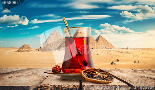 Image of Tea and pyramids