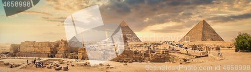 Image of Sphinx and desert