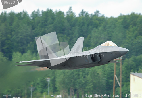 Image of F-22 Raptor taking off