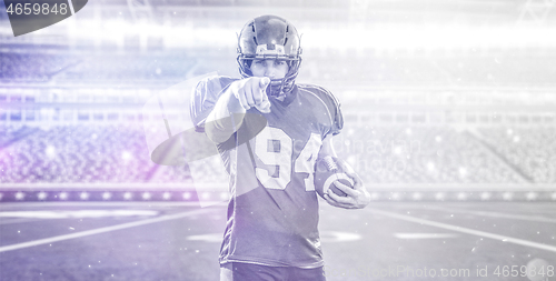 Image of American football player pointing